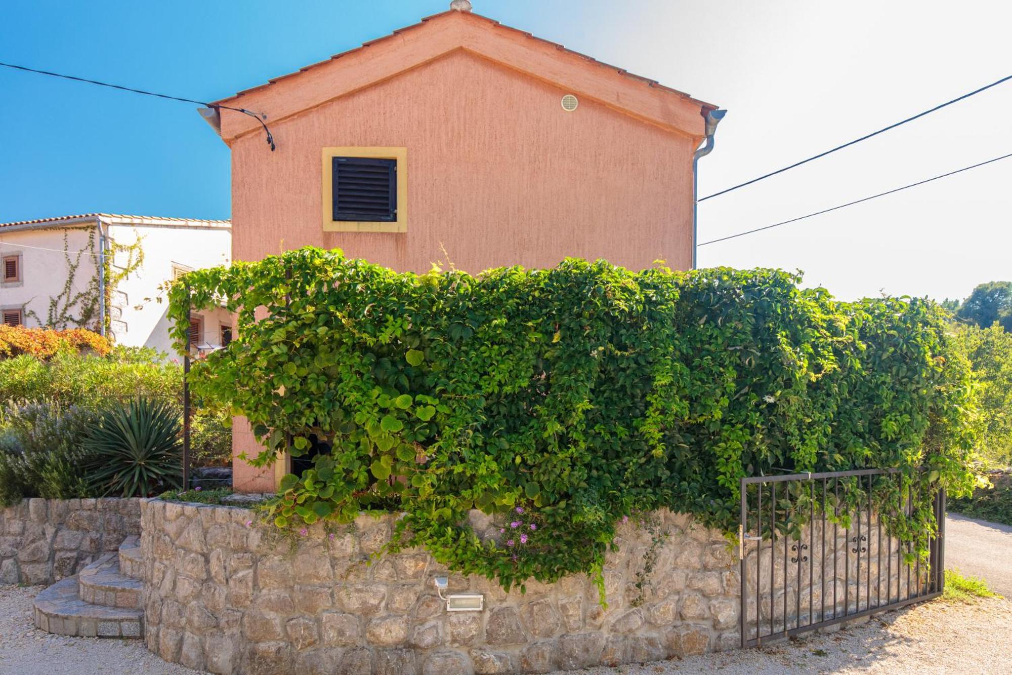 Apartments Lina Vrh  المظهر الخارجي الصورة