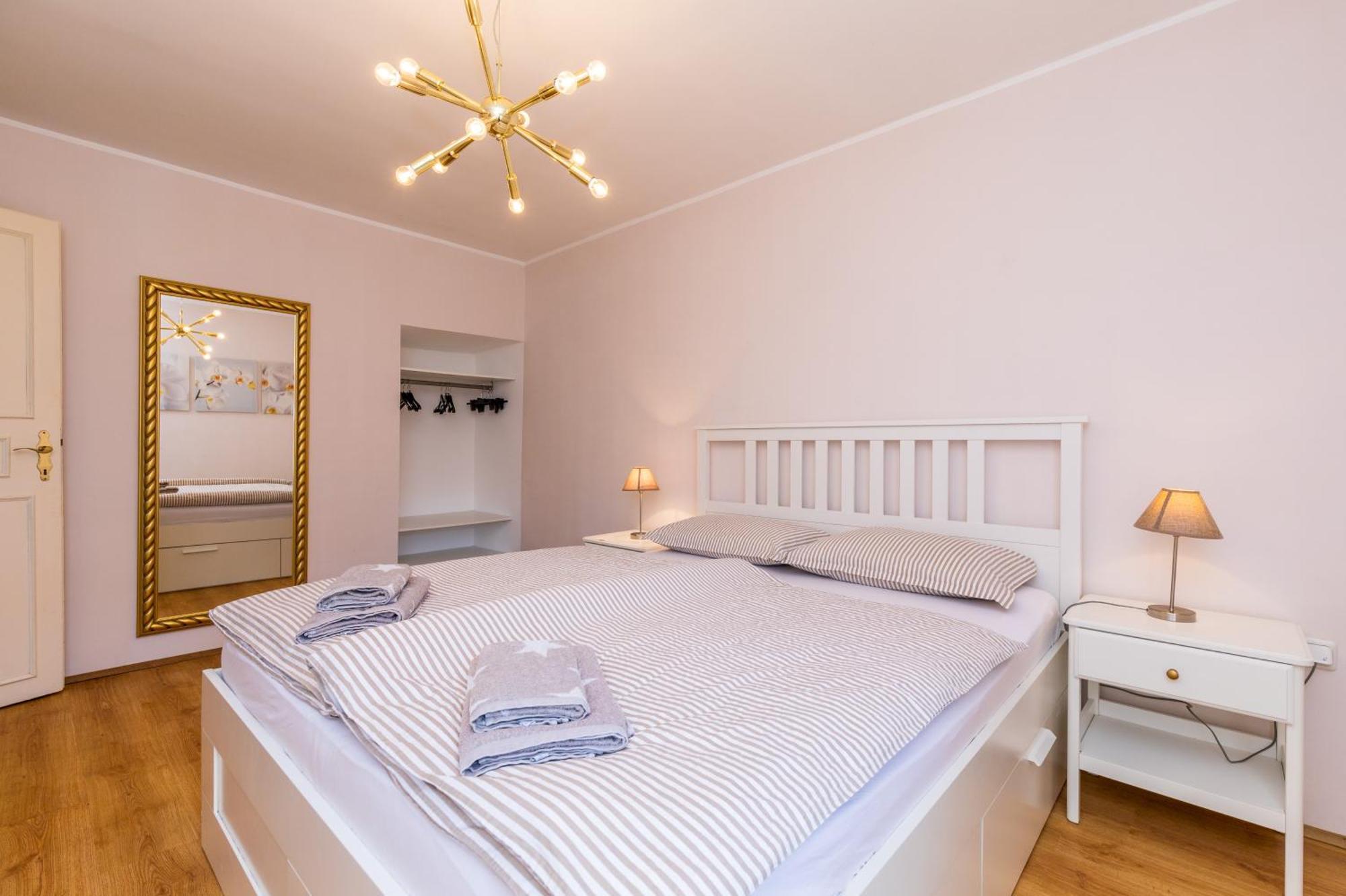 Apartments Lina Vrh  المظهر الخارجي الصورة